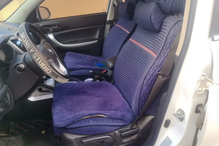 Used CHANGAN CS35 2016 1.6L Automatic Luxury Model China IV Standard
