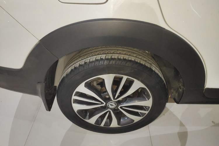 Used Dongfeng Aeolus AX3 2016 1.5L Automatic Zunku Model