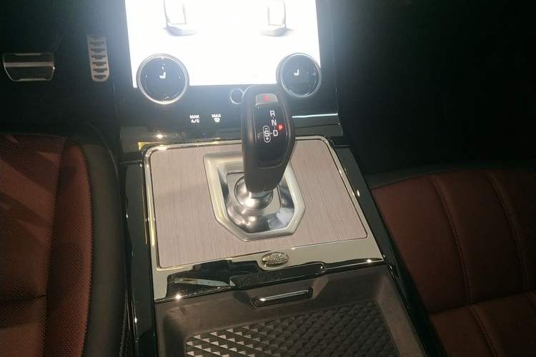 Used Land Rover Range Evoque 2023 Aurora L 249 PS Luxury Edition
