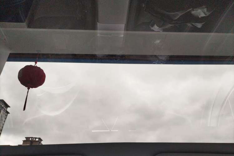 Used Tesla Model Y 2025 Long-Range All-Wheel-Drive Version