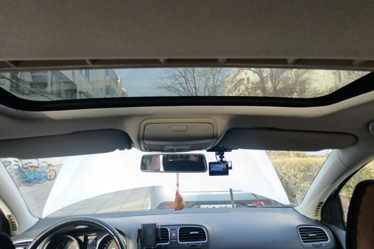 Used Volkswagen Golf 2012 1.6L Automatic Comfort Model
