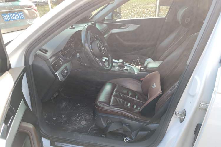 Used Audi A4L 2018 30th Anniversary Edition 40 TFSI Fashion Model
