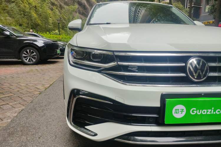 Used Volkswagen Tiguan L 2022 330TSI Automatic Two-Wheel Drive R-Line Enhanced Edition Right Front Headlight