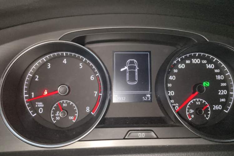 Used Volkswagen Golf 2016 230TSI Automatic Luxury Version
