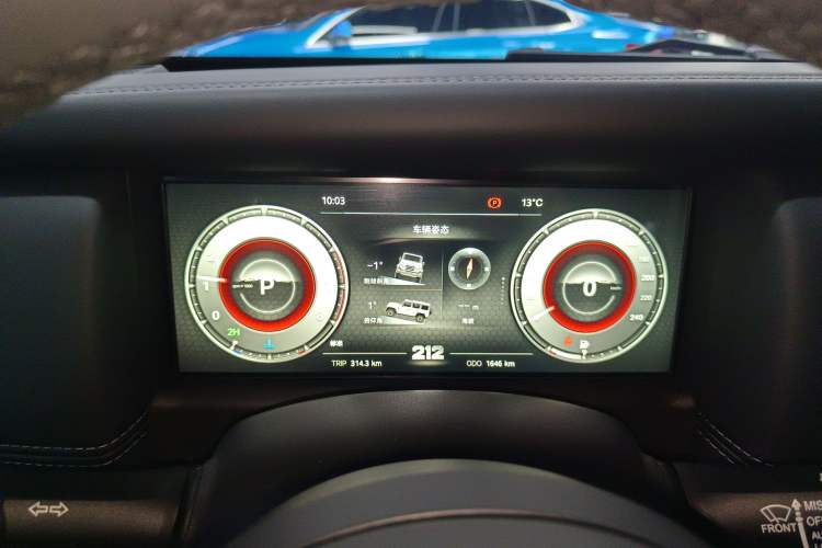 Used 212 T01 2024 2.0T Mechanic
