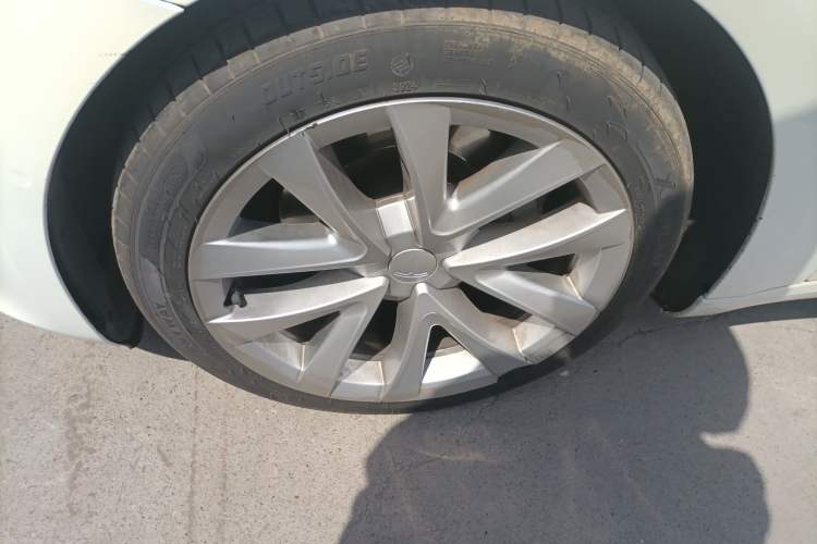 Used Tesla Model 3 2021 Revised Version Standard Range Rear-Wheel Drive Upgraded Edition 3D1 Left Front Wheel Hub