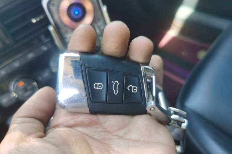 Used Volkswagen Passat 2019 280TSI Elite Edition China V Standard Vehicle Key