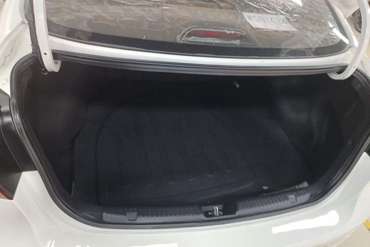 Used Kia K3 2016 1.6L Automatic with Sunroof
