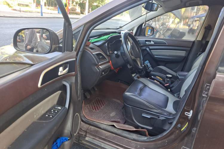 Used HYOSOW H3 2015 1.5L manual Comfort trim level