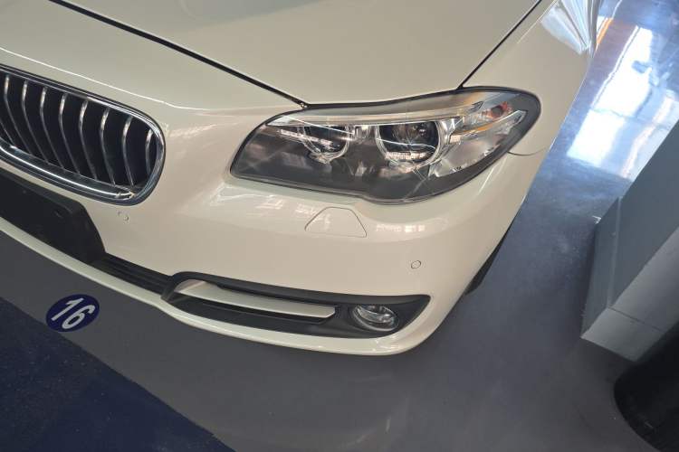 Used BMW 5 Series 2014 520i Touring Edition