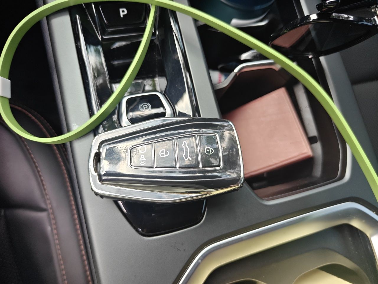 Geely Auto Haoyue L 2023 2.0T DCT Prestige Edition — снимка 20