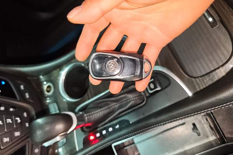 Used Buick Envision 2018 20T Two-Wheel-Drive Elite Model