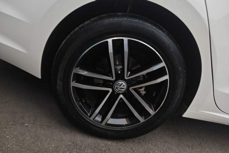 Used Volkswagen Lamando 2019 280TSI DSG Comfort Edition China VI standard
