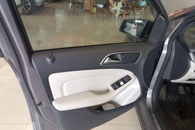 Used Mercedes-Benz B-Class 2015 B 200 Sport Edition