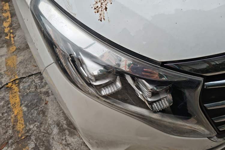 Used GAC Trumpchi M8 2018 320T Luxury Edition Right Front Headlight