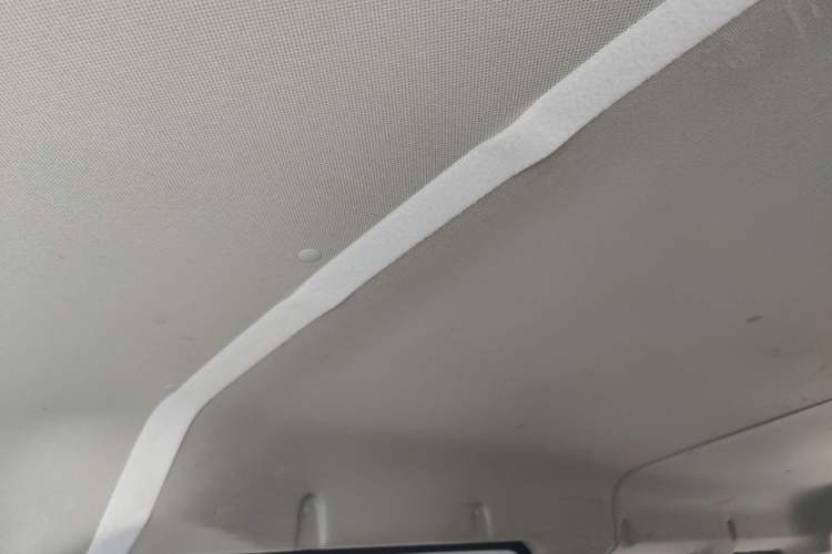 Used Wuling Yangguang 2025 Model 310KM Bus Edition—Customized by CATL