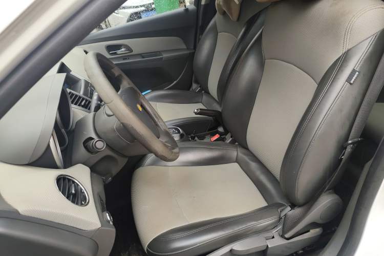 Used Chevrolet Cruze 2013 1.8L SE AT