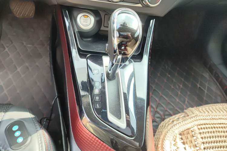 Used Nissan Lannia 2019 1.6L CVT Smart Connect Smart Cool Version China VI Standard
