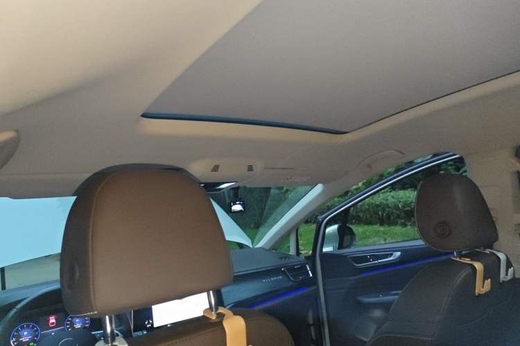 Used Volkswagen Viloran 2022 380TSI Prestige Edition
