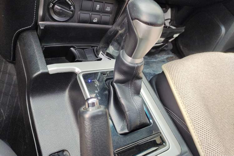 Used Toyota Prado 2019 3.5L Automatic TX-L Deluxe Edition with Rear-Mounted Spare Tire