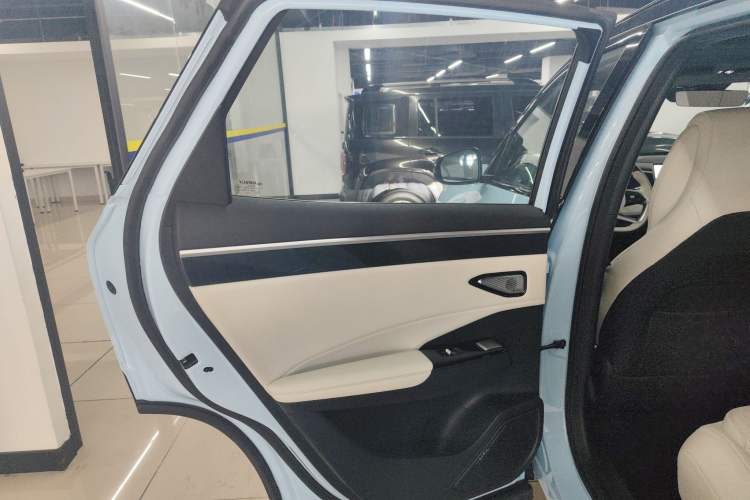 Used Geely Galaxy L7 2023 1.5T 115 km Starship Left Rear Door Interior