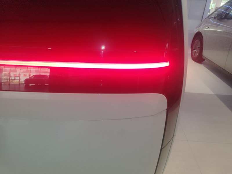 Used Li Auto MEGA 2025 Ultra Smart Refreshed Edition — 7