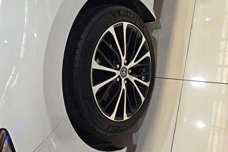 Used Toyota Camry 2019 2.5S FENGSHANG Version China VI Standard