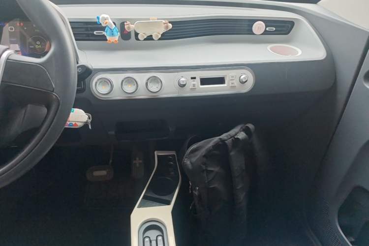 Used Wuling Hongguang MINIEV 2022 Macaron Premium Model – Lithium Iron Phosphate
