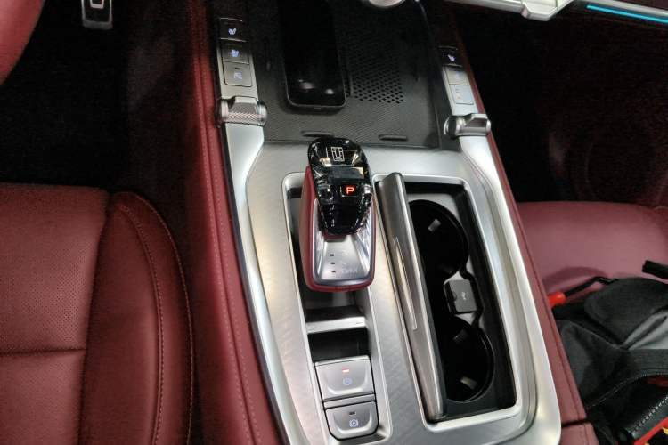 Used Tank 700 New Energy 2024 Hi4-T Extreme Edition Gear Lever