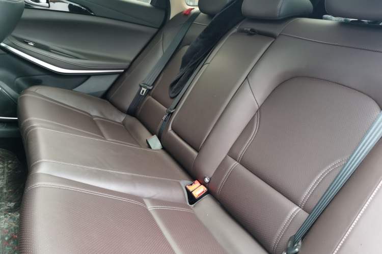 Used CHANGAN Raeton CC 2019 1.5T Automatic Elegant Starry Edition China VI Standard Left Rear Seat