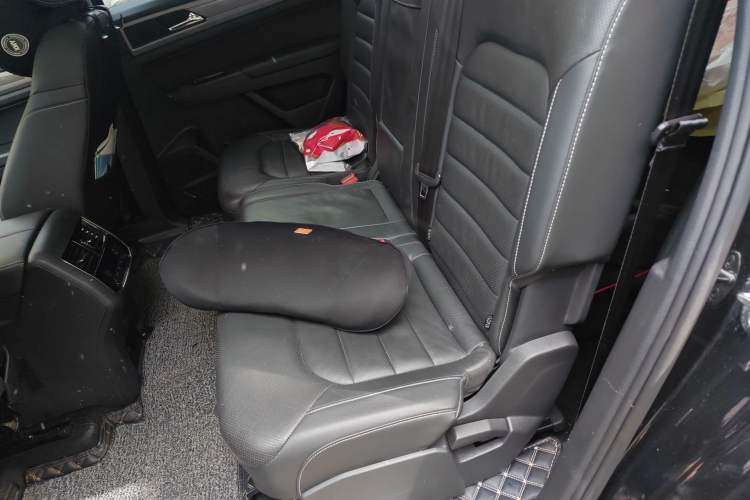 Used Volkswagen Teramont 2017 330TSI Two-Wheel-Drive Luxury Edition
