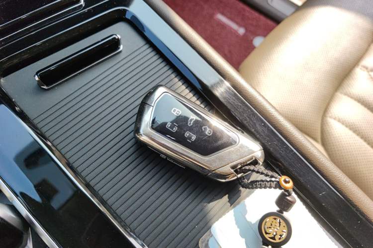 Used Volkswagen Viloran 2022 380TSI Luxury Edition Vehicle Key