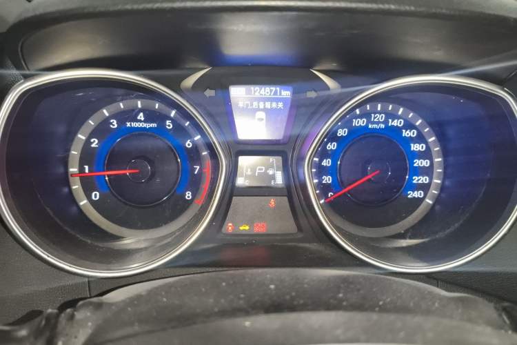 Used Hyundai Elantra (5th Generation / Langdong) 2015 1.6L Automatic Leading Model
