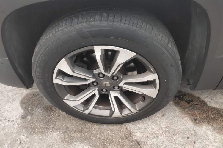 Used Baojun RS-5 2019 1.5T CVT Intelligent Driving Flagship Version China VI Emission Standard
