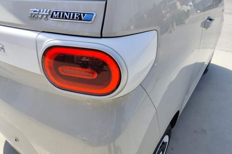 Used Wuling Hongguang MINIEV 2024 3rd Generation 215km Youth Edition