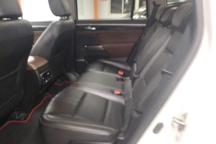 Used GAC Trumpchi GS8 2017 320T Two-Wheel Drive Luxury Smart Connectivity Version (7 Seats)