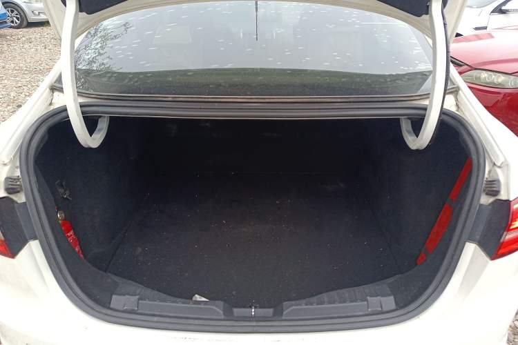 Used Ford Escort 2015 1.5L Manual Comfort Model Trunk