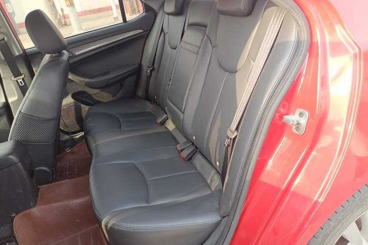 Used Roewe 360 2015 1.5L Automatic Luxury Edition