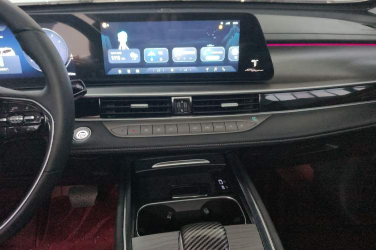 Used Chery Tiggo 8 PRO 2025 290T Two-Wheel-Drive Luxury Edition