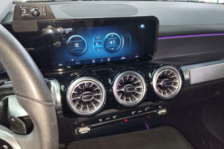 Used Mercedes-Benz GLB 2023 GLB 220 Fashion Model
