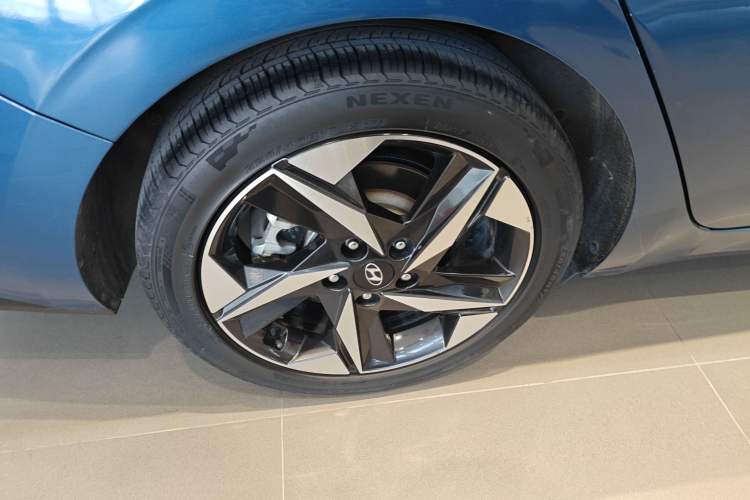 Used Hyundai Elantra 2021 1.5L CVT GLX Elite Edition
