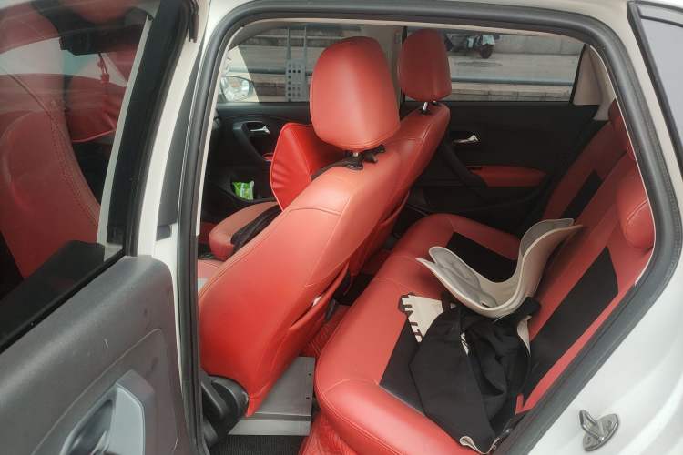 Used Volkswagen Polo 2016 1.4L Automatic Trendy Model
