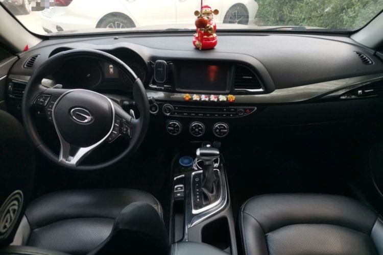 Used GAC Trumpchi GA6 2015 1.8T DCT Luxury Navigation Model Center Console