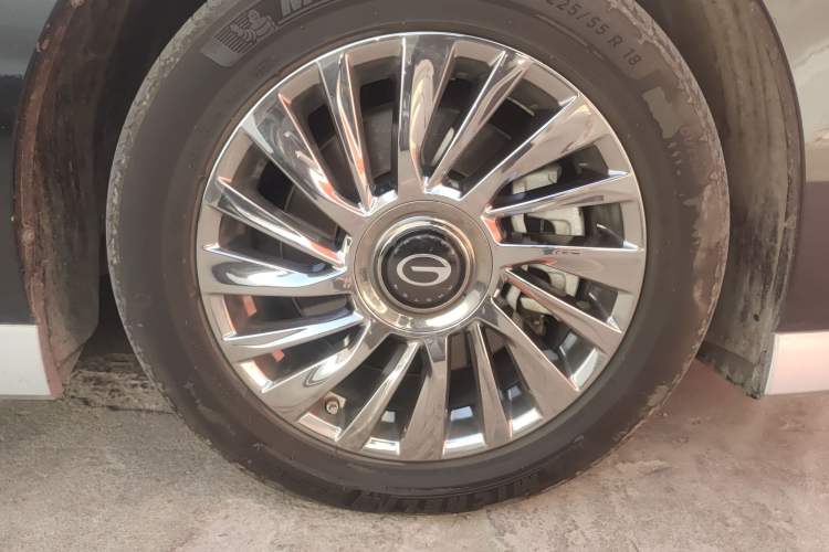 Used GAC Trumpchi M8 2023 Zongshi Series Dual-Motor Supreme Edition Right Front Wheel Hub