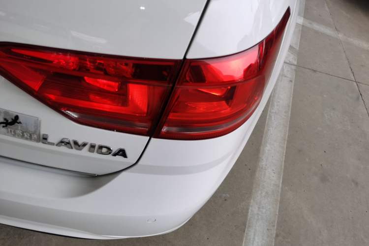 Used Volkswagen Gran Lavida 2017 1.6L Automatic Comfort Edition
