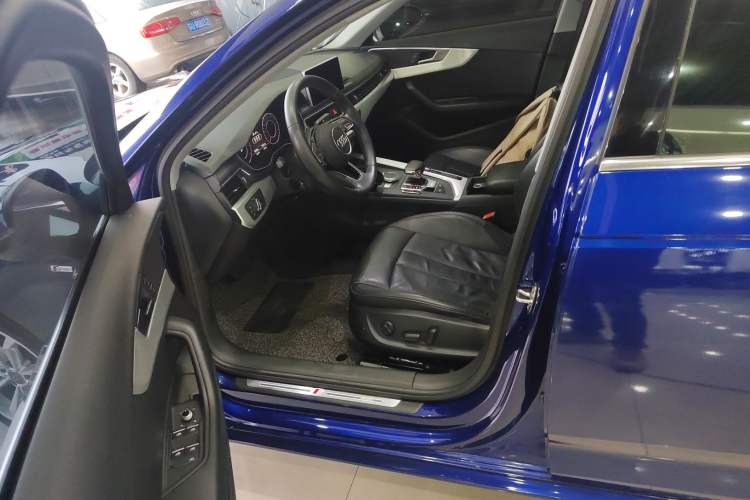 Used Audi A4L 2018 30th Anniversary Edition 40 TFSI Fashion Model