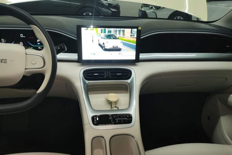 Used Geely Galaxy Geome 2025 310km Youth Edition
