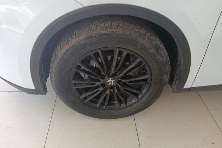 Used Venucia V 2021 260T Idol Edition Left Front Wheel Hub