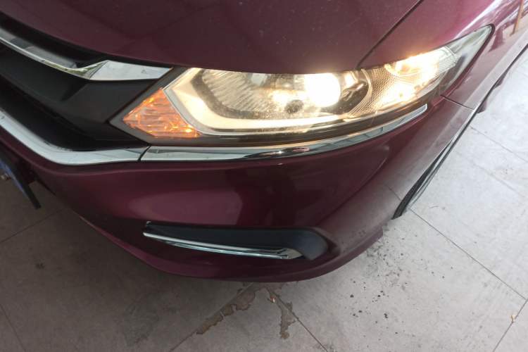 Used Honda Jade 2017 1.8L automatic Comfort version 5 seats
