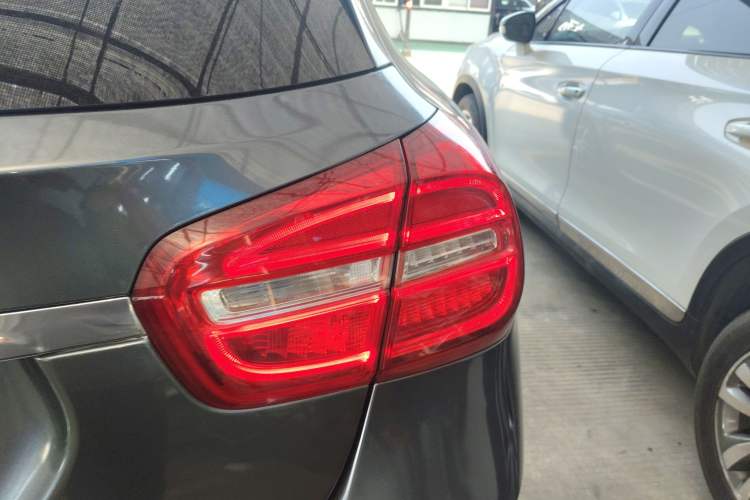 Used Mercedes-Benz GLA 2015 GLA 200 Fashion Model
